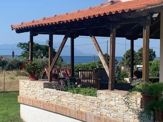 Loga Paralia Dikella Evros Mesimvria  Luaran gambar